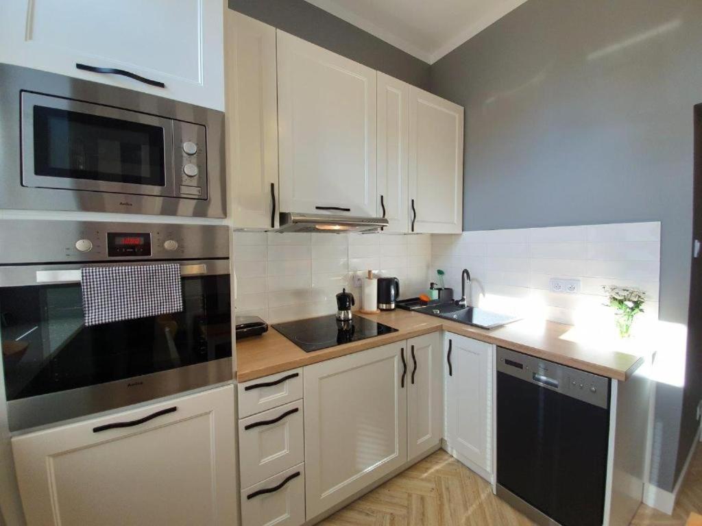 Apartament Dworcowa 100 M Do Pkp Kołobrzeg Extérieur photo